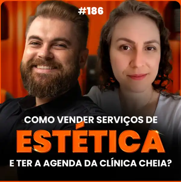 Capa do podcast Papo de Vendedor, na cor laranja, com uma textura de cortina ao fundo. Em primeiro plano, a foto da convidada Érica Mendes, ao lado do host, Leandro Munhoz. Abaixo, o título, na cor laranja e branca, Como Vender Serviços de Estética. Sobre técnicas de como vender estética.
